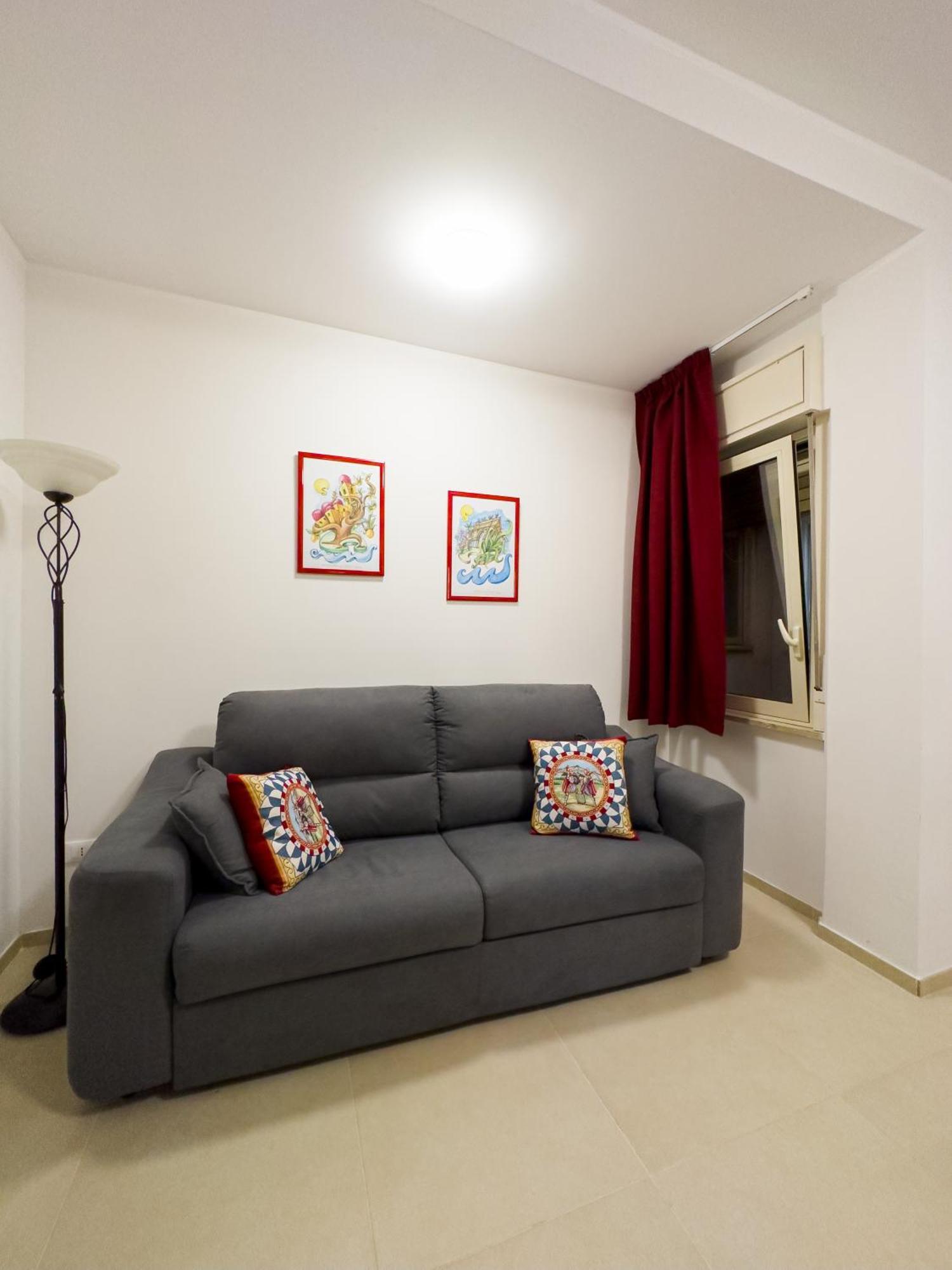 Bed and Breakfast Un Passo Dal Porto Palermo Exterior foto